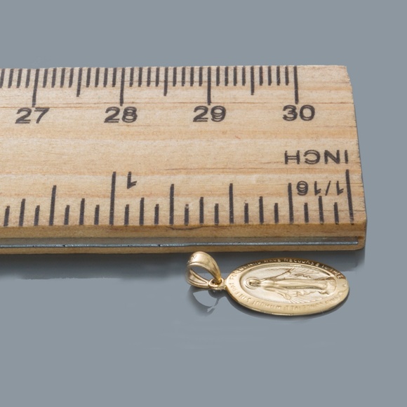 14k Yellow Gold Small Miraculous Oval Medal, 1 gram - Picture 4 of 4